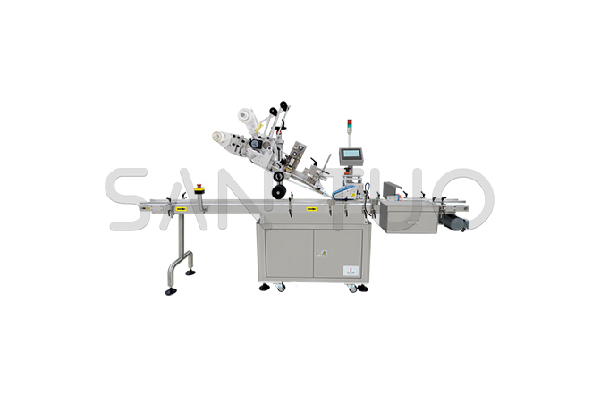 Surface labeling machine for infusion bags